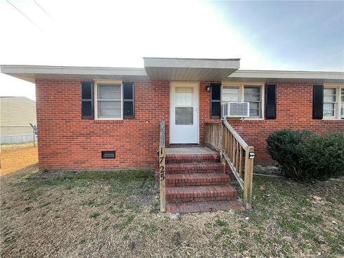 1725 Cumberland Dr, Fayetteville, NC, 28311-1265 | Card Image