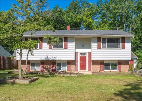 1770 Meadows Rd, Madison, OH, 44057-1834 | Card Image