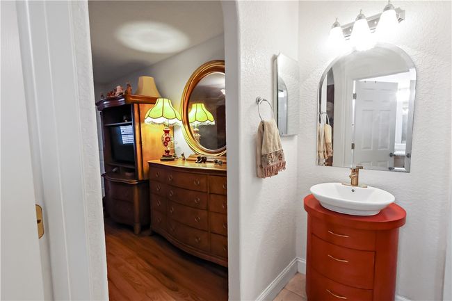686 Joy St, House other with 3 bedrooms, 2 bathrooms and null parking in SEBASTIAN FL | Image 9
