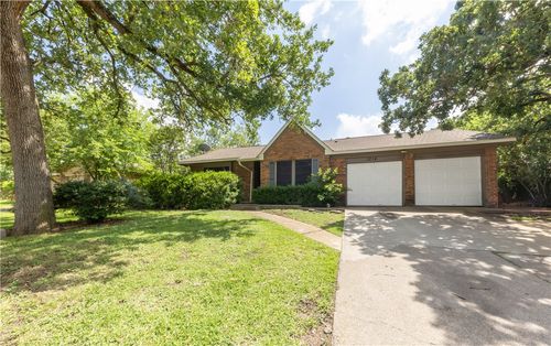 1214 Neal Pickett Dr, College Station, TX, 77840-2613 | Card Image