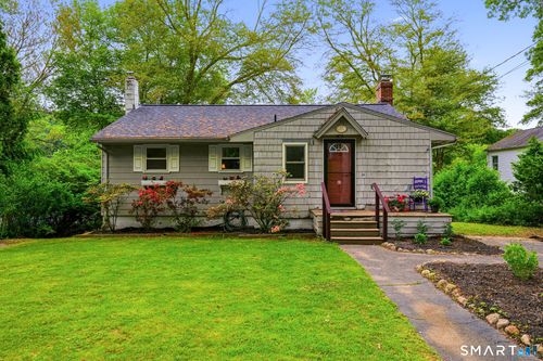 32 Cubles Dr, Niantic, CT, 06357-1410 | Card Image