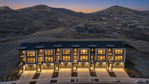 2022 W Pinnacle Ln, Heber City, UT, 84032-4931 | Card Image