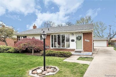 26850 Constance Street, Home with 3 bedrooms, 1 bathrooms and null parking in Dearborn Heights MI | Image 1