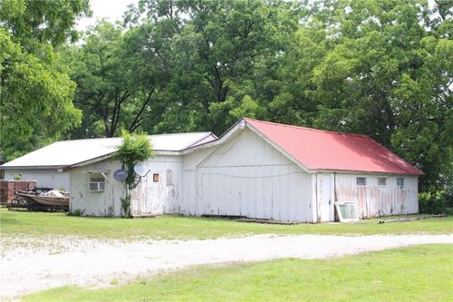 104 E Market St, Lacygne, KS, 66040 | Card Image