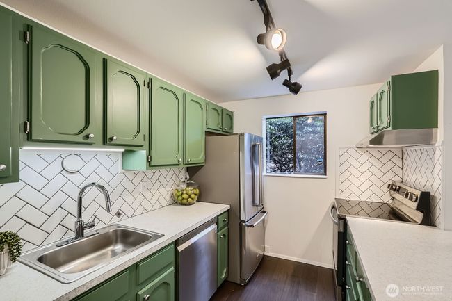 APT-101 - 3434 25 Th Ave W, Condo with 2 bedrooms, 2 bathrooms and 1 parking in Seattle WA | Image 6
