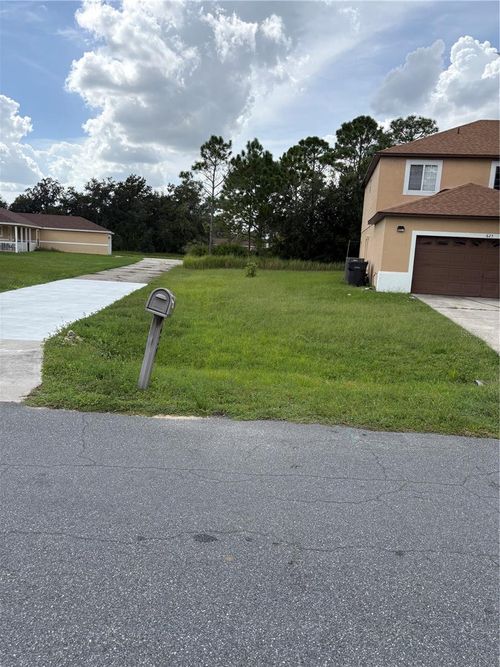 627 Linnet Ct, POINCIANA, FL, 34759-4516 | Card Image