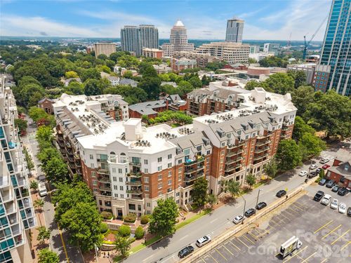 343-300 W 5th St, Charlotte, NC, 28202-1551 | Card Image
