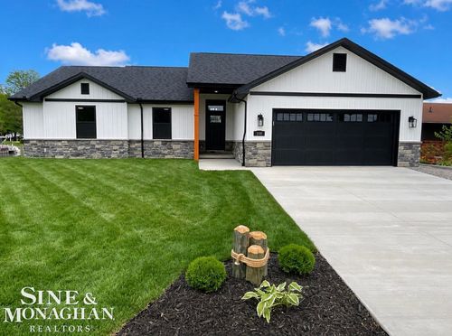 144 Channelsyde Dr, Algonac, MI, 48001-1157 | Card Image