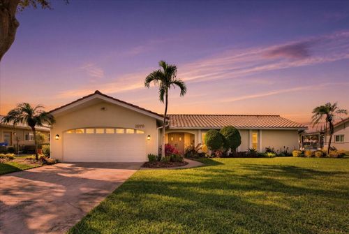 1979 Iowa Ave Ne, St Petersburg, FL, 33703-3425 | Card Image