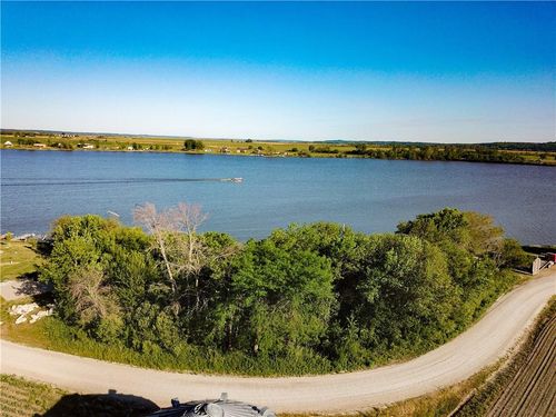 103 Ruwwe Dr, Craig, MO, 64437-7189 | Card Image