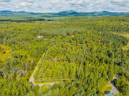 1 Out Back Rd, Tupper Lake, NY, 12986-9623 | Card Image