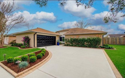 9734 Oakmont Dr, La Porte, TX, 77571-4139 | Card Image