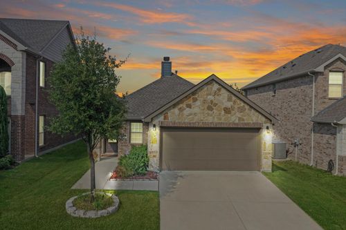 9808 Coyote Pass Trl, Mckinney, TX, 75071-6551 | Card Image