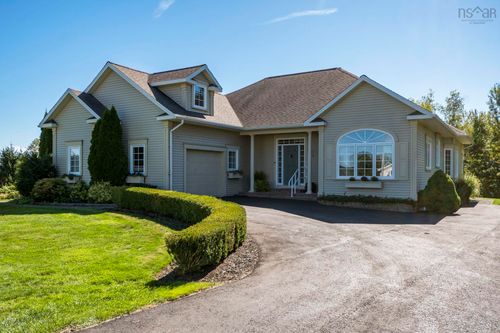 35 Deer Haven Dr, Kentville, NS, B4N0B8 | Card Image
