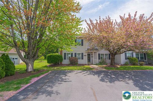 a-810 Briarwood Dr, BETHLEHEM, PA, 18020-7574 | Card Image