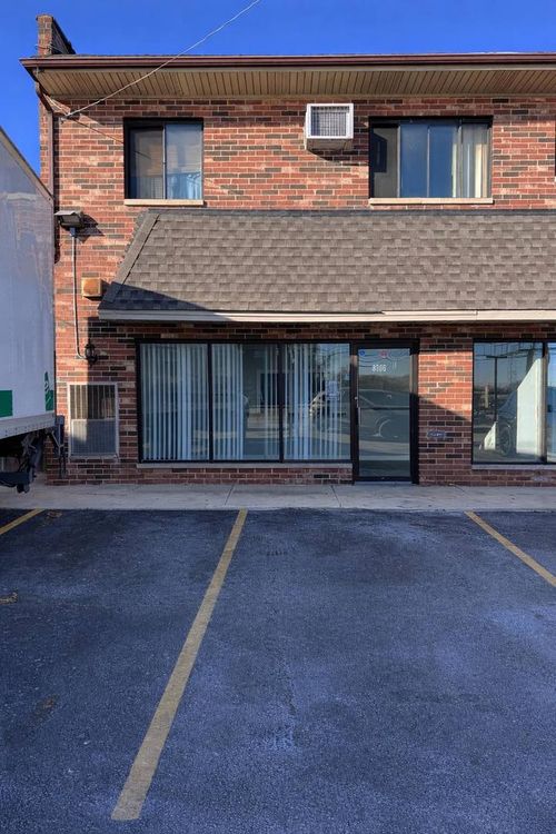 8306 S 88th Ave, Justice, IL, 60458-1719 | Card Image