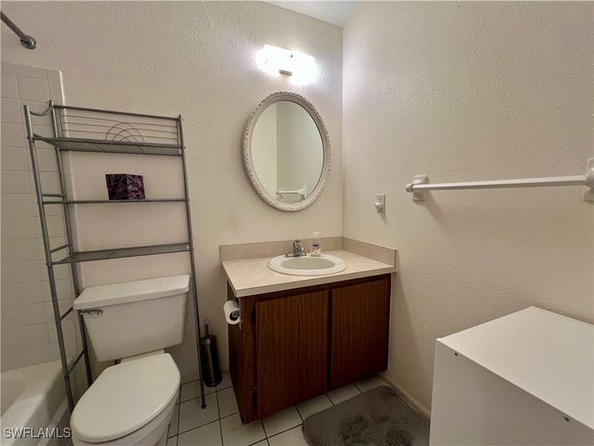 APT-3 - 3370 Yukon Cir, Condo with 2 bedrooms, 2 bathrooms and null parking in FORT MYERS FL | Image 22