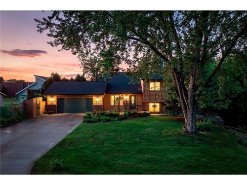456 Vadnais Rd, Vadnais Heights, MN, 55127-5014 | Card Image