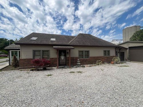 100 E 16th St, Vincennes, IN, 47591-5368 | Card Image