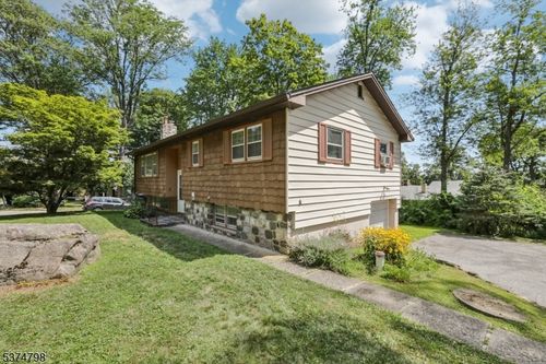 150 Highland Lakes Rd, HIGHLAND LAKES, NJ, 07422-1836 | Card Image