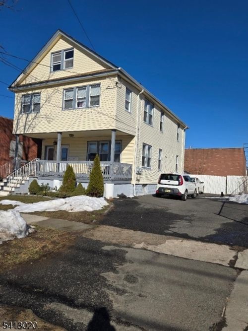 3 Fern St, Roselle, NJ, 07203-2612 | Card Image