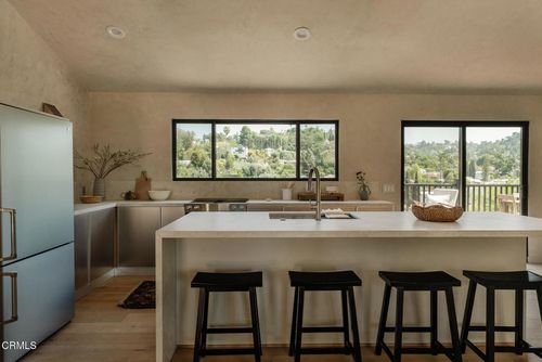 2225 Cazador Dr, Los Angeles, CA, 90065 | Card Image