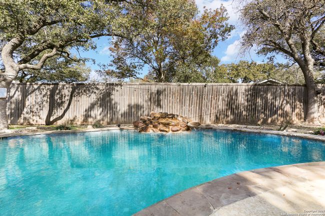 333 Meadowbrook Dr, House other with 3 bedrooms, 2 bathrooms and null parking in Hollywood Park TX | Image 23