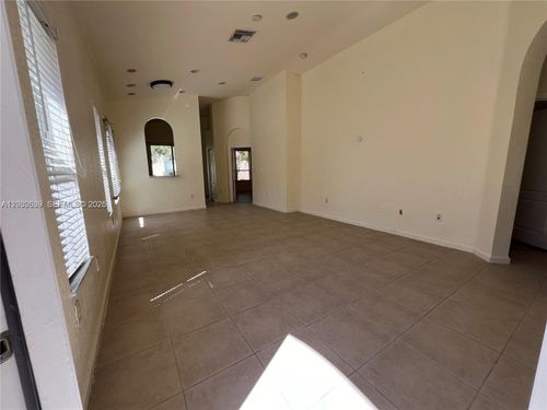 0-2240 Portofino Ave, HOMESTEAD, FL, 33033-5169 | Card Image