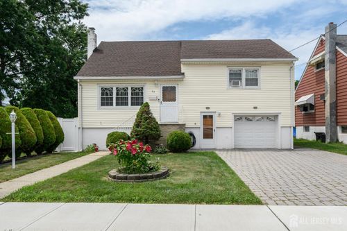 35 Werneking Place, Little Ferry, NJ, 07643 | Card Image