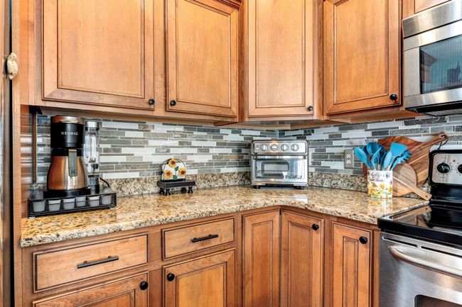 2101 Crested Butte Dr, House other with 4 bedrooms, 3 bathrooms and null parking in White Lake MI | Image 6