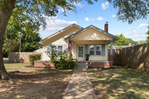 201 N Kirkman St, Florence, AL, 35630-3909 | Card Image