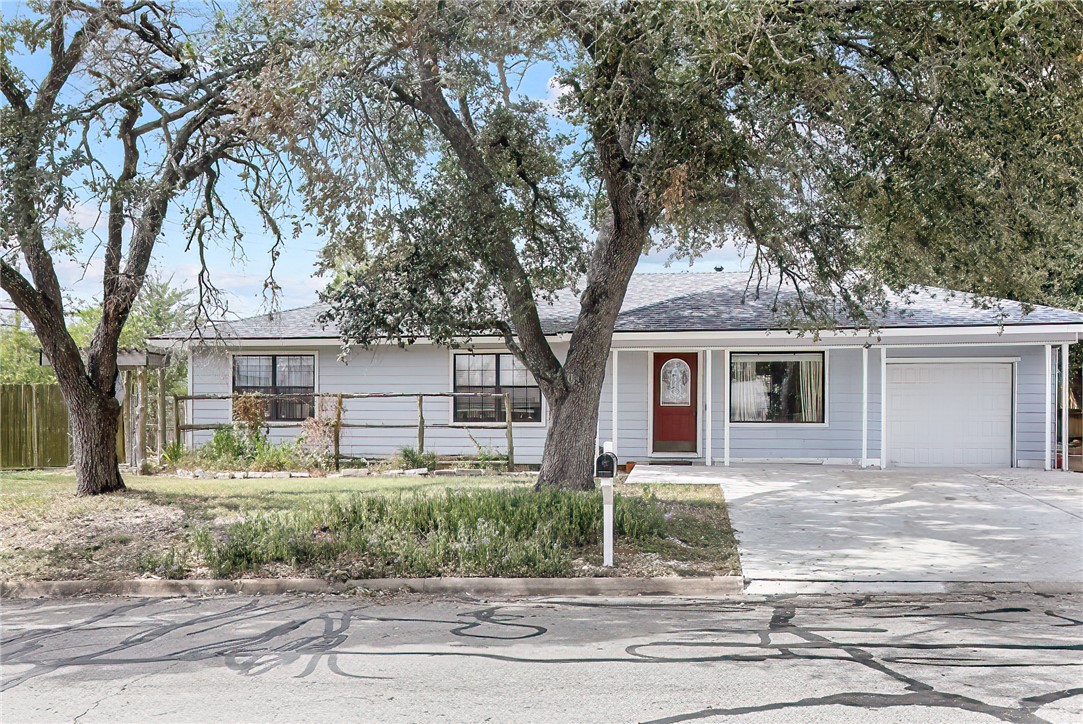 Winding Rd, College Sta, TX 77840