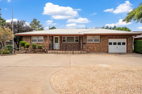 407 2nd Pl, Abernathy, TX, 79311-4205 | Card Image