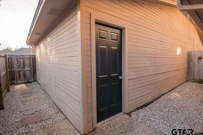 5907 Hollytree Dr, Townhouse with 2 bedrooms, 2 bathrooms and null parking in Tyler TX | Image 31