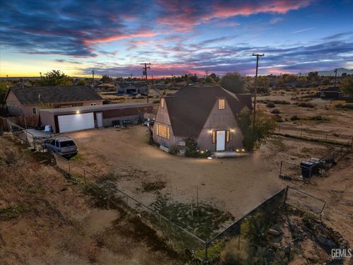 8812 Nipa Ave, California City, CA, 93505-3424 | Card Image