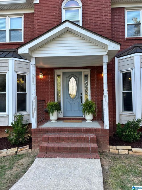 5032 Knoll View Circle, HOOVER, AL, 35244 | Card Image