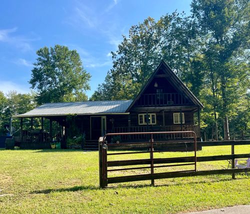 573 Twin Oaks Rd, Wellington, KY, 40387-8055 | Card Image