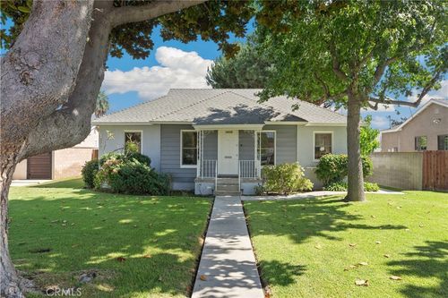 4832 Sunfield Ave, Long Beach, CA, 90808-1046 | Card Image