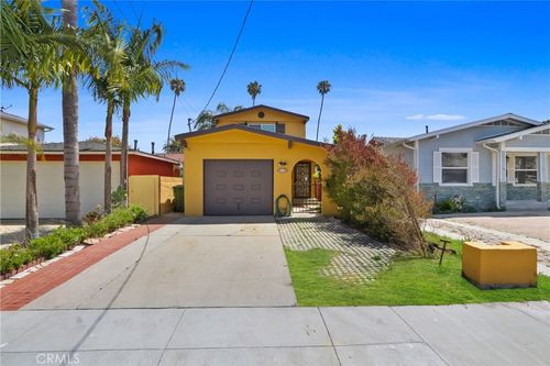 2612 S Denison Ave, San Pedro, CA, 90731 | Card Image