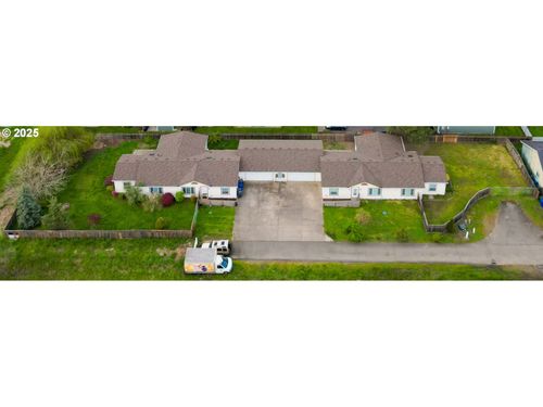 4455 Blueberry Ln Ne, Salem, OR, 97305-2184 | Card Image