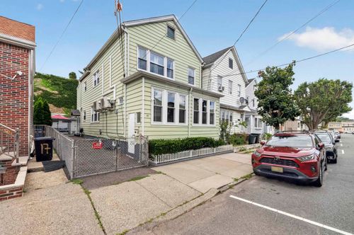 19 E 14th St, Bayonne, NJ, 07002-3508 | Card Image