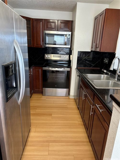 12u-4800 Mananai Pl, Honolulu, HI, 96818 | Card Image