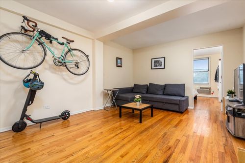 apt-3l-60 Broadway, Woodside, NY, 11377-2110 | Card Image