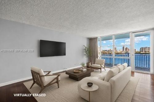 901-301 174th St, Sunny Isles Beach, FL, 33160-3206 | Card Image