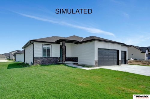 815 Regiment Road, Lincoln, NE, 68527 | Card Image