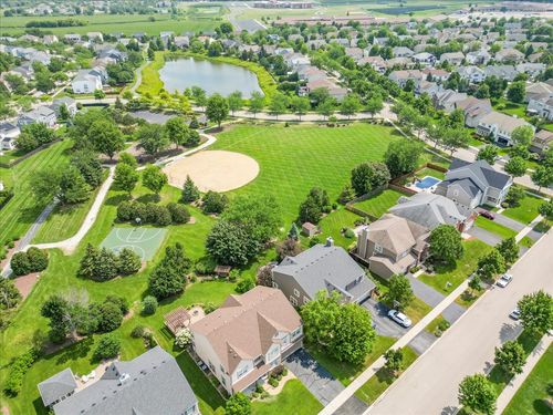 9668 Rainsford Dr, Huntley, IL, 60142-2426 | Card Image