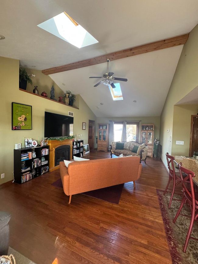 31004 Middle Crossing Rd, House other with 3 bedrooms, 2 bathrooms and null parking in Dowagiac MI | Image 8