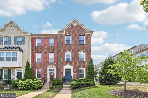 3801 Commodore Joshua Barney Dr Ne, WASHINGTON, DC, 20018-3836 | Card Image