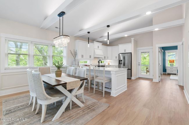 113 Sw 22 Nd St, House other with 4 bedrooms, 3 bathrooms and 1 parking in Oak Island NC | Image 11