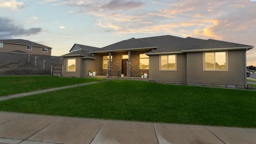 4804 Bighorn Dr, Pasco, WA, 99301-3067 | Card Image